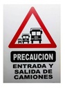 Cartel Entrada Y Salida De Camiones Plastico Corugado 70x50